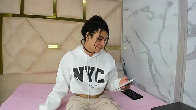 Allisonts69 online show from 11.14.25