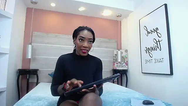 AlexandraCambell online show from 11.13.25