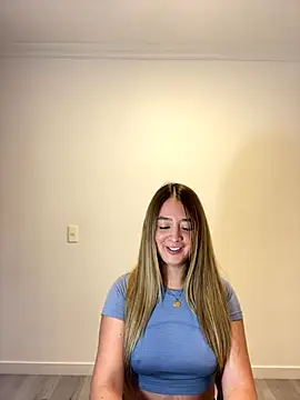 Zara Ross online show from 10.05.25