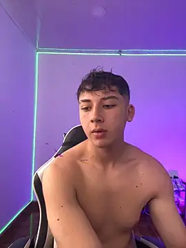 Snapshot of Casper___kyy chatting on 10.03.25 Casper   kyy online show from 10.03.25