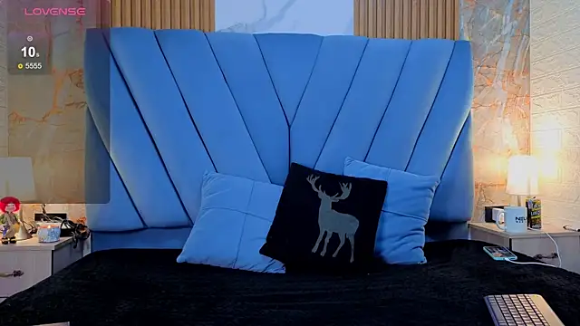 angel  red  online show from 09.13.25