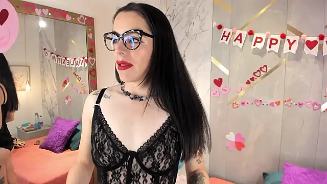 IsisNoir online show from 02.17.26