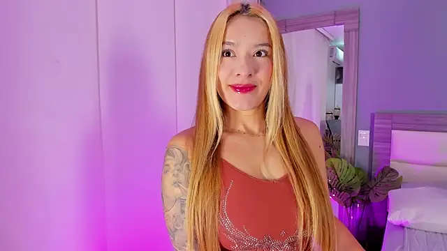 Snapshot of LexxyBunny_ chatting on 11.07.25 LexxyBunny online show from 11.07.25