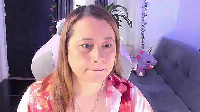 milagros latina75 online show from 11.24.25