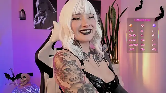 VelvetVampiree online show from 12.03.25