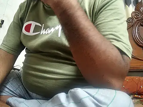Snapshot of nurel019 chatting on 11.21.25 nurel019 online show from 11.21.25