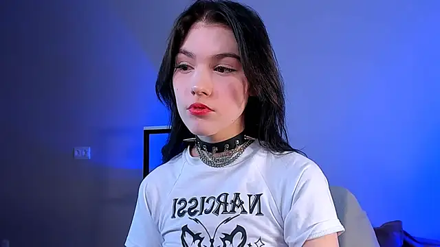 Sophie SkyAngel online show from 11.29.25