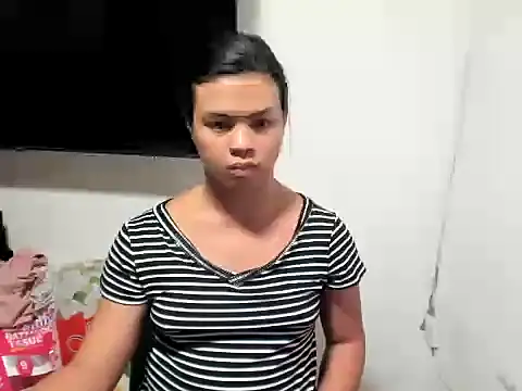 Snapshot of SEXBOMB_GRACE chatting on 06.18.26 SEXBOMB GRACE online show from 06.18.26
