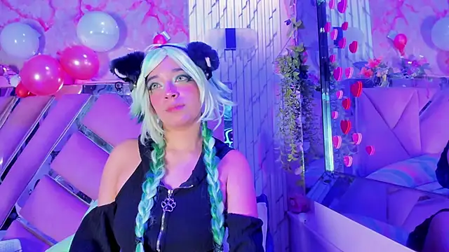 Akane Hikari  online show from 02.24.26