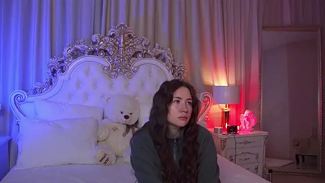 MeganStrain online show from 02.11.26