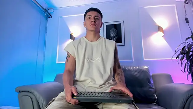 Leo santoro online show from 04.15.26