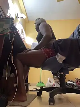 femboyslqueen online show from 10.27.25