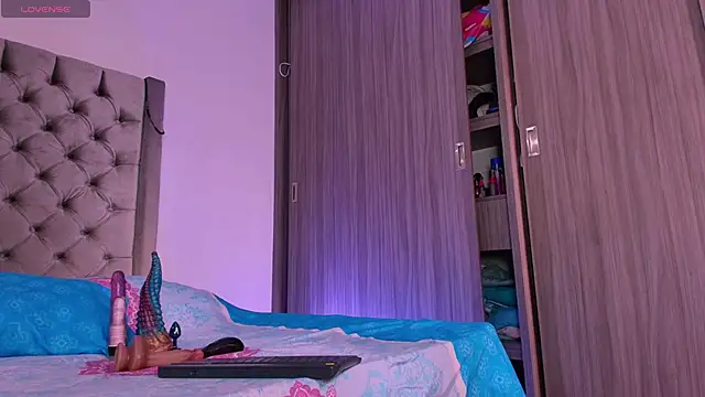 dreamsussi online show from 04.16.26