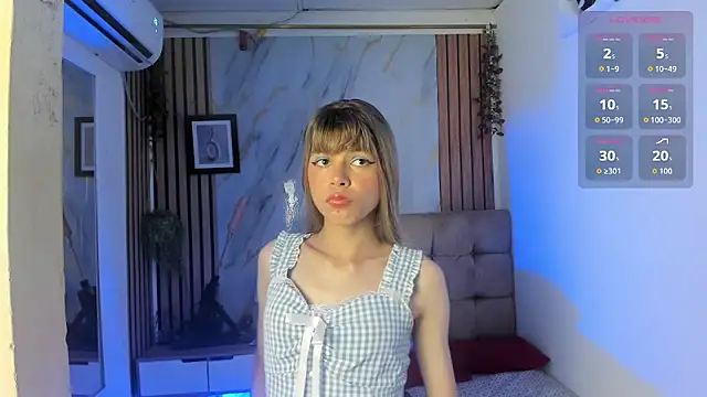 Snapshot of Vanessa_Jenner chatting on 05.21.26 Vanessa Jenner online show from 05.21.26