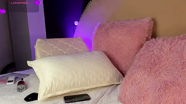  Kendall 19 online show from 02.25.26