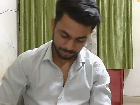 Snapshot of ursdreamperson chatting on 05.20.26 ursdreamperson online show from 05.20.26