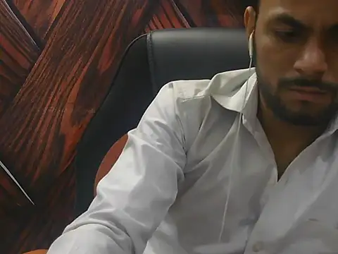 Snapshot of ursdreamperson chatting on 06.04.26 ursdreamperson online show from 06.04.26