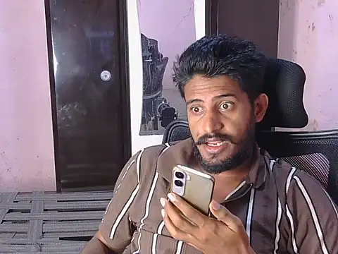Snapshot of krishjaat43 chatting on 04.08.26 krishjaat43 online show from 04.08.26