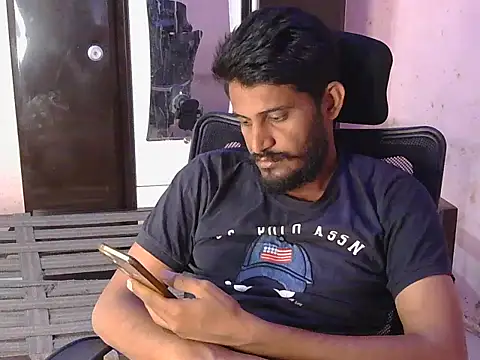 Snapshot of krishjaat43 chatting on 04.11.26 krishjaat43 online show from 04.11.26