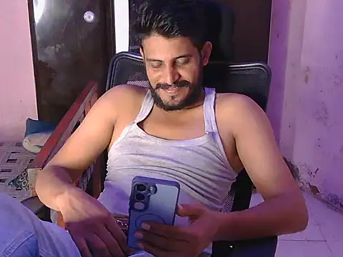 Snapshot of krishjaat43 chatting on 05.25.26 krishjaat43 online show from 05.25.26