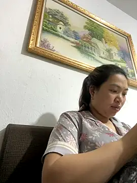 Nhung584 online show from 10.01.25