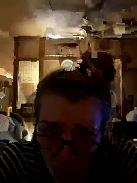 Snapshot of bb_empress chatting on 10.05.25 bb empress online show from 10.05.25