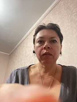 Kiravix online show from 10.30.25