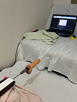 Ozge-SluttyScream69 online show from 04.08.26