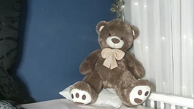 lishainparis18 online show from 03.28.26