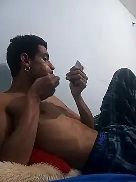 Snapshot of Bruno_Hallss chatting on 12.04.25 Bruno Hallss online show from 12.04.25