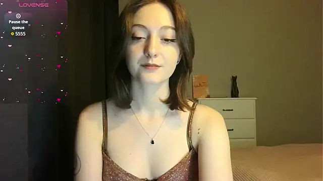 white liillyy online show from 02.21.26