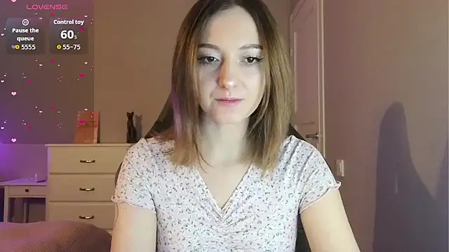 white liillyy online show from 04.17.26