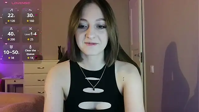 Snapshot of white_liillyy chatting on 05.30.26 white liillyy online show from 05.30.26