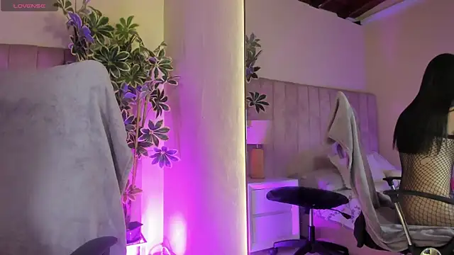 Mia mtnz02 online show from 04.07.26