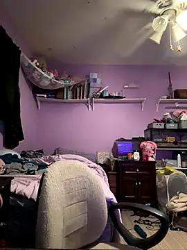 KadiSparkle online show from 11.18.25