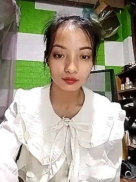 Snapshot of tdtd98 chatting on 10.21.25 tdtd98 online show from 10.21.25