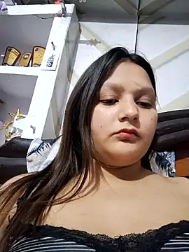 Snapshot of Anushka14321 chatting on 11.15.25 Anushka14321 online show from 11.15.25