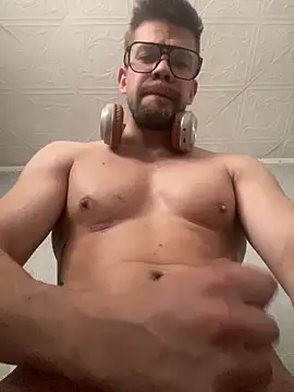 Snapshot of ScandentVendee chatting on 04.05.26 ScandentVendee online show from 04.05.26