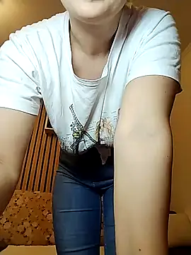 Mayaaaaaa  online show from 12.05.25