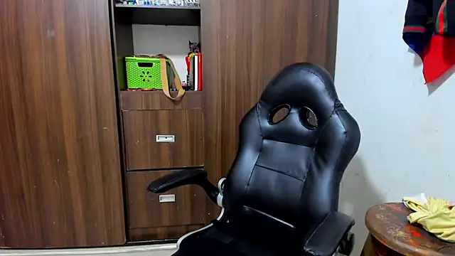 miss bigcockts online show from 04.15.26