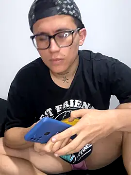 Kurtxxx22 online show from 11.03.25