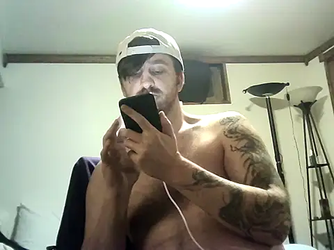 Snapshot of WyattL96 chatting on 04.24.26 WyattL96 online show from 04.24.26
