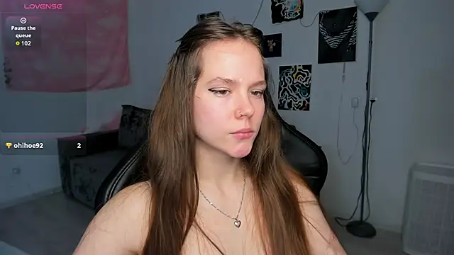 Snapshot of cute_little_ass chatting on 09.14.25 cute little ass online show from 09.14.25