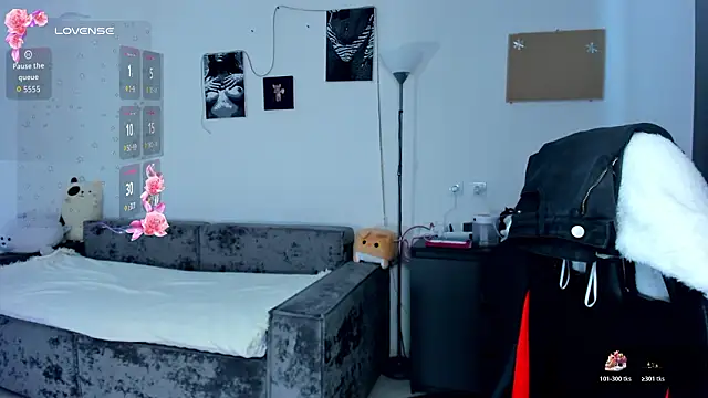 Snapshot of cute_little_ass chatting on 03.02.26 cute little ass online show from 03.02.26