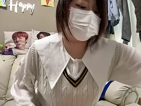 Snapshot of chaco_ chatting on 02.16.26 chaco online show from 02.16.26