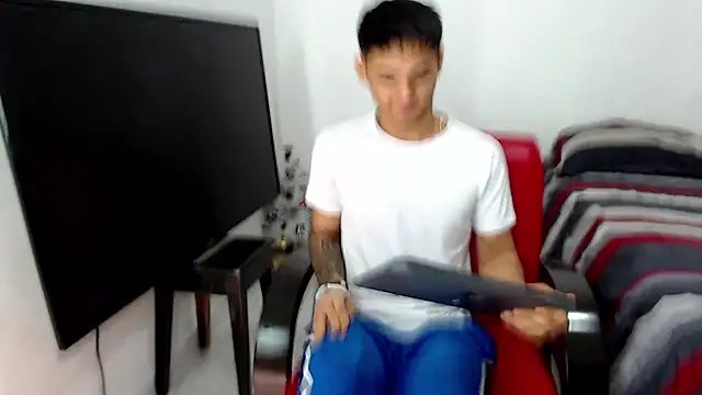 Alex mojica online show from 12.20.25