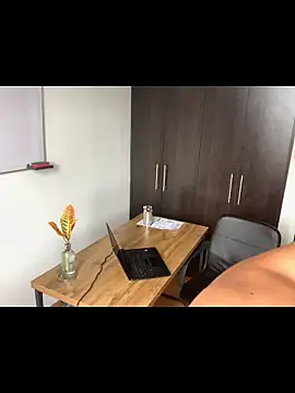 andyzuzka online show from 02.15.26