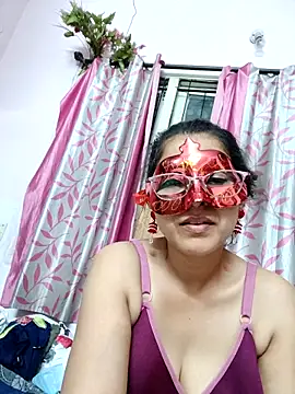 Snapshot of thanusi_2 chatting on 03.06.26 thanusi 2 online show from 03.06.26