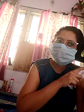 Snapshot of thanusi_2 chatting on 03.10.26 thanusi 2 online show from 03.10.26