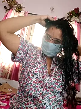 Snapshot of thanusi_2 chatting on 03.24.26 thanusi 2 online show from 03.24.26